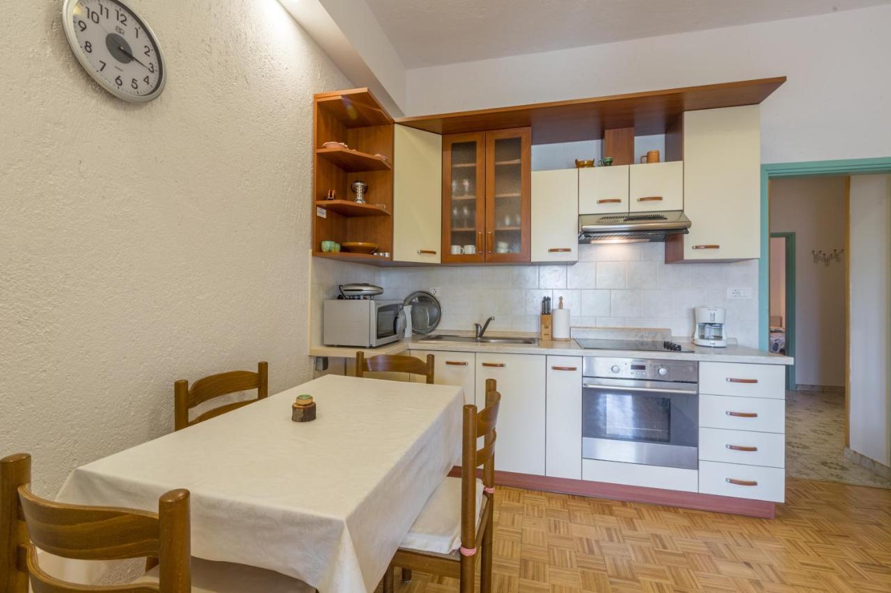 Apartments With A Parking Space Kukci, Porec - 7166 Нова-Вас Экстерьер фото